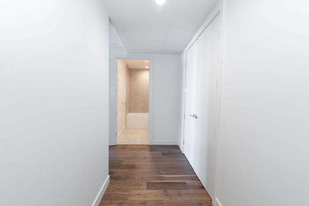 44 EAST Ave · #3804
