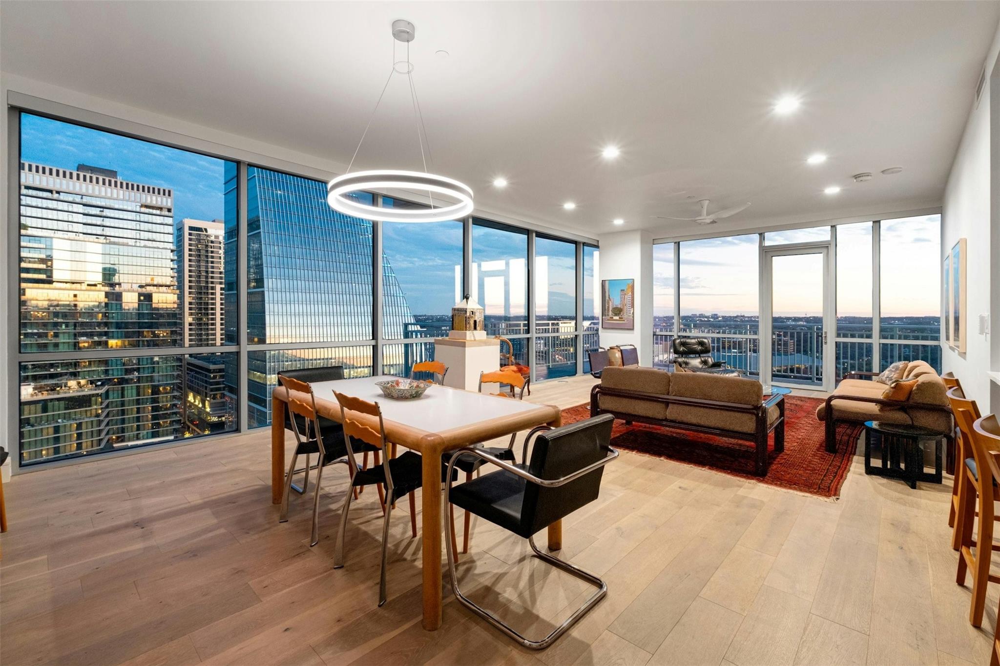 222 West Ave · #2201