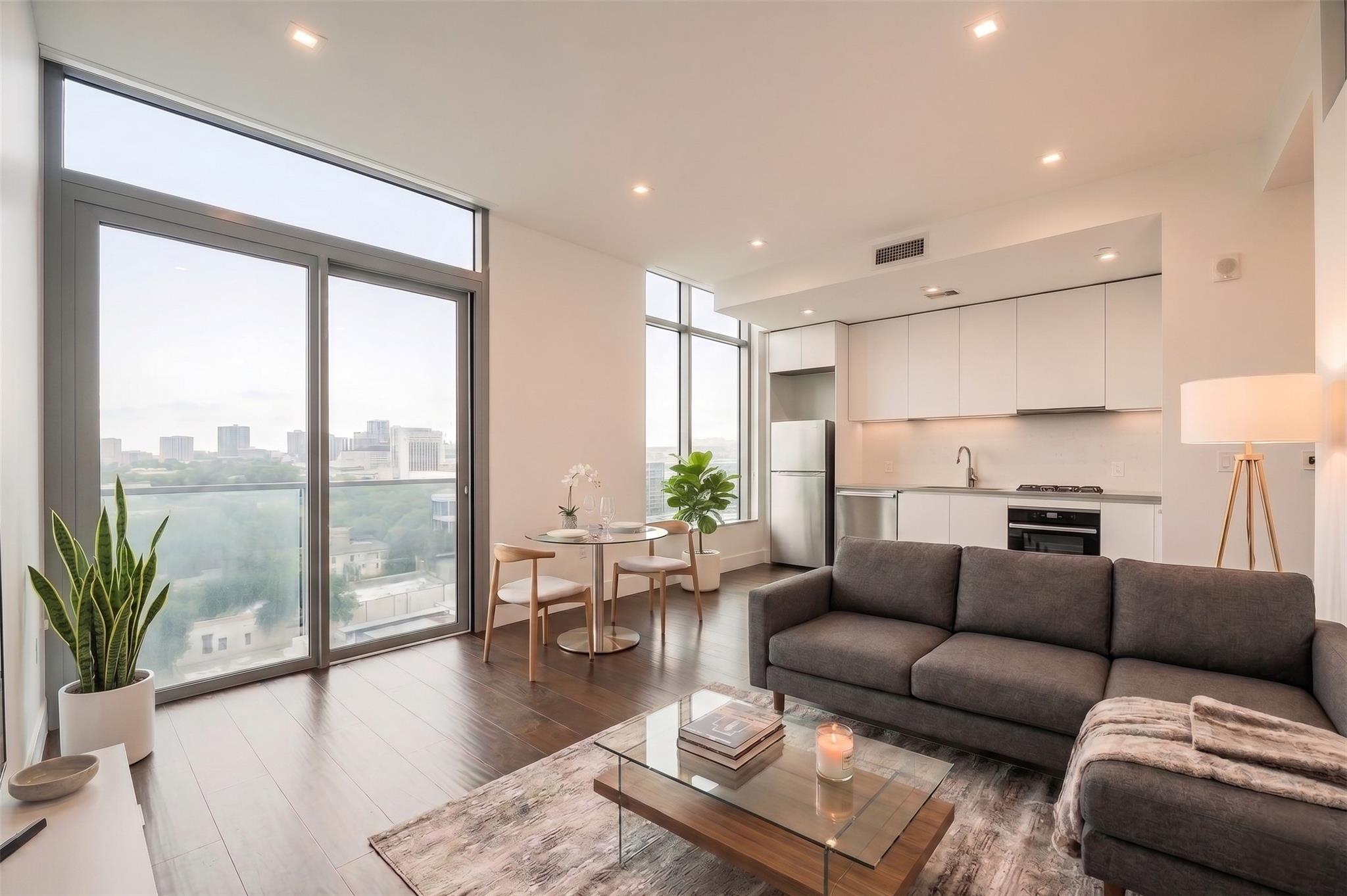 501 West Ave · #1306