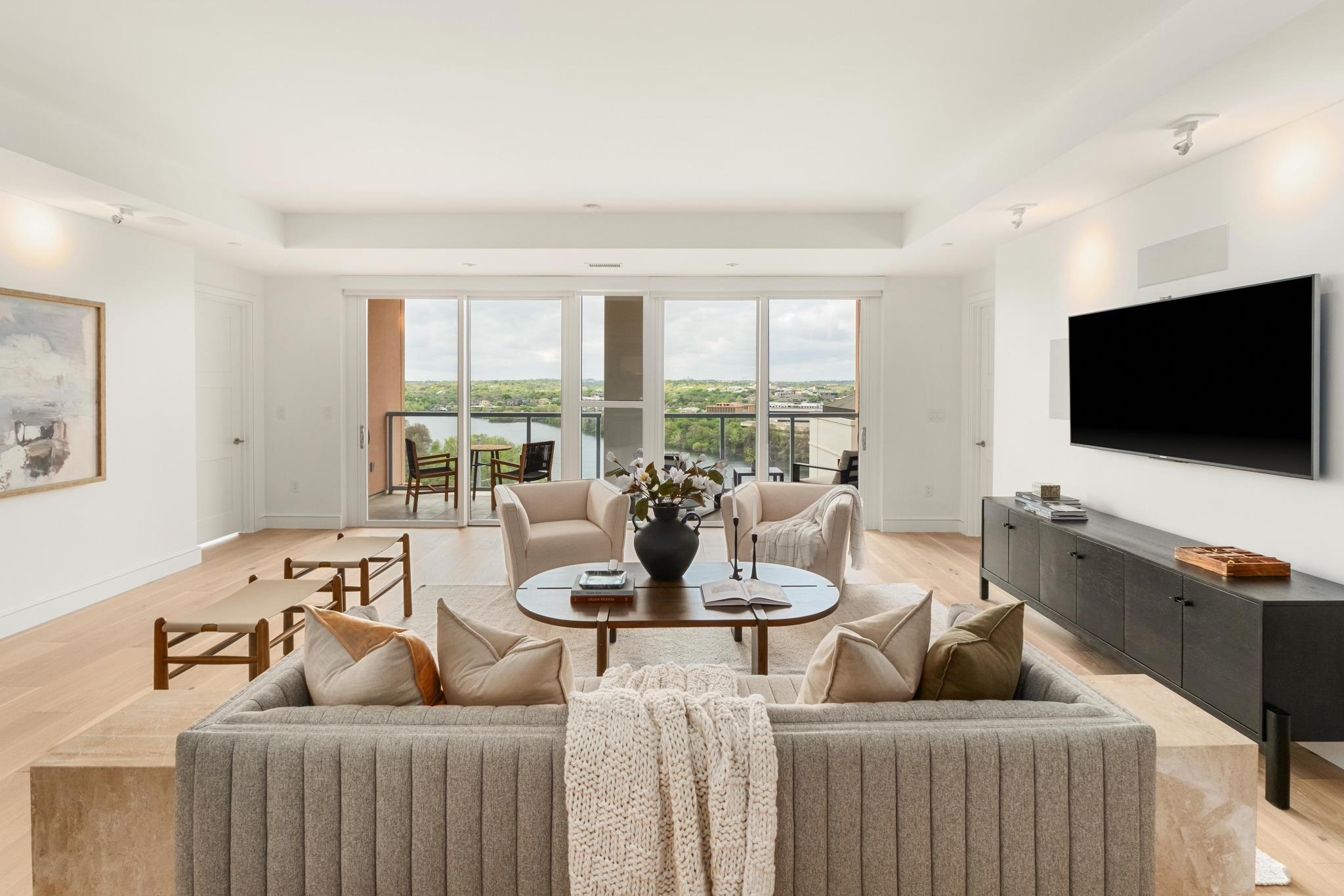 98 San Jacinto Blvd · #1109
