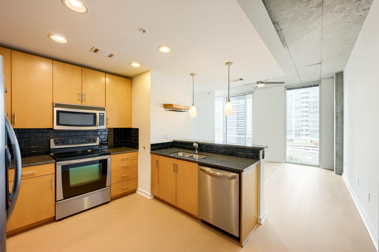 360 Nueces St · #1208