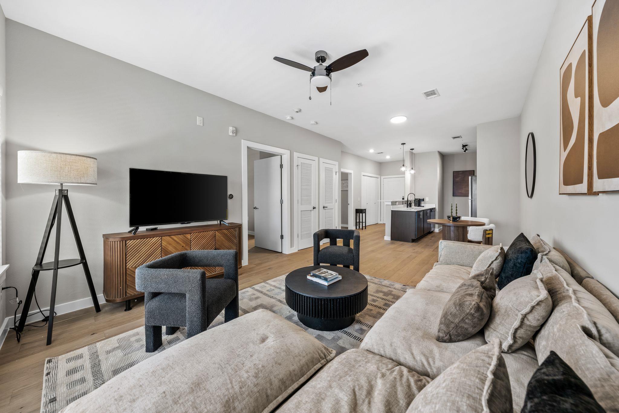 2505 Thornton Rd · #2211