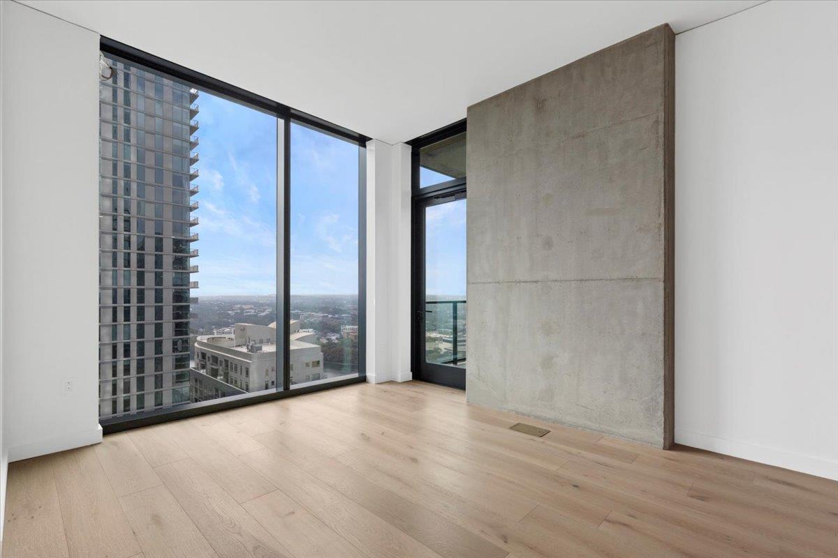 610 Davis St · #2503