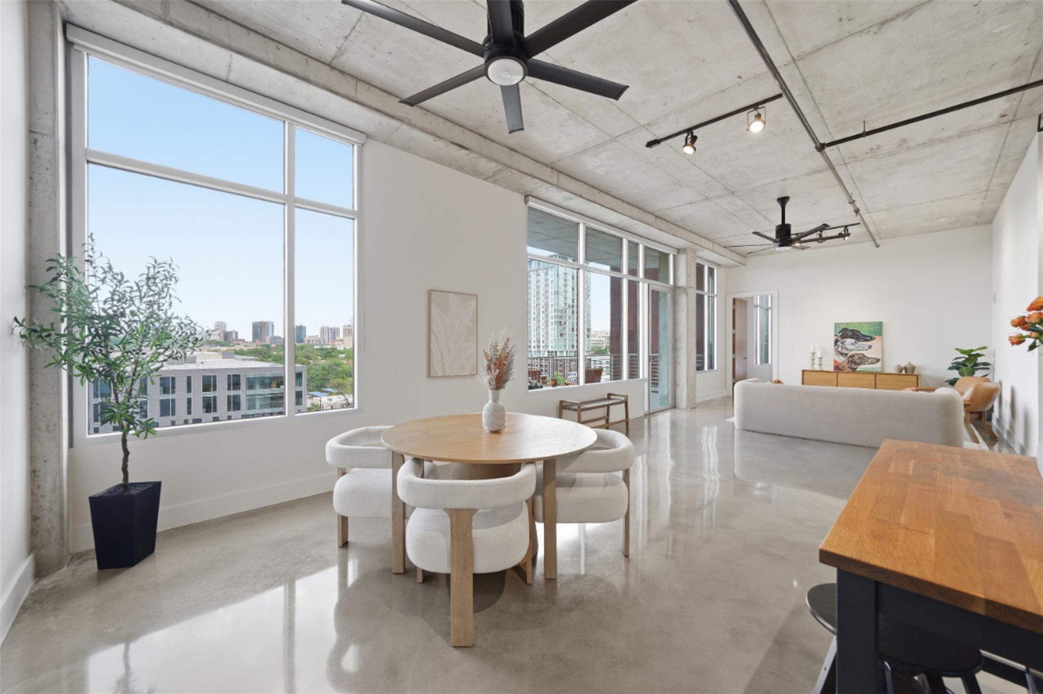 800 W 5th St · #906