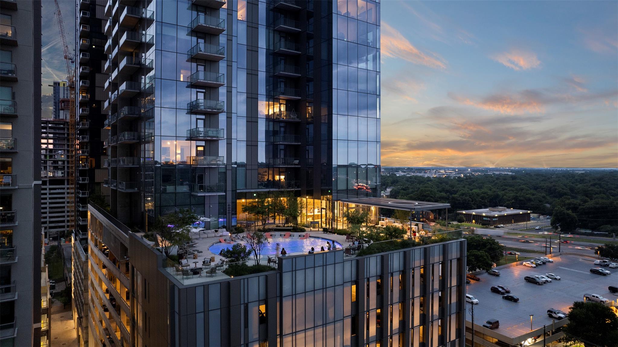 44 East Ave · #2510