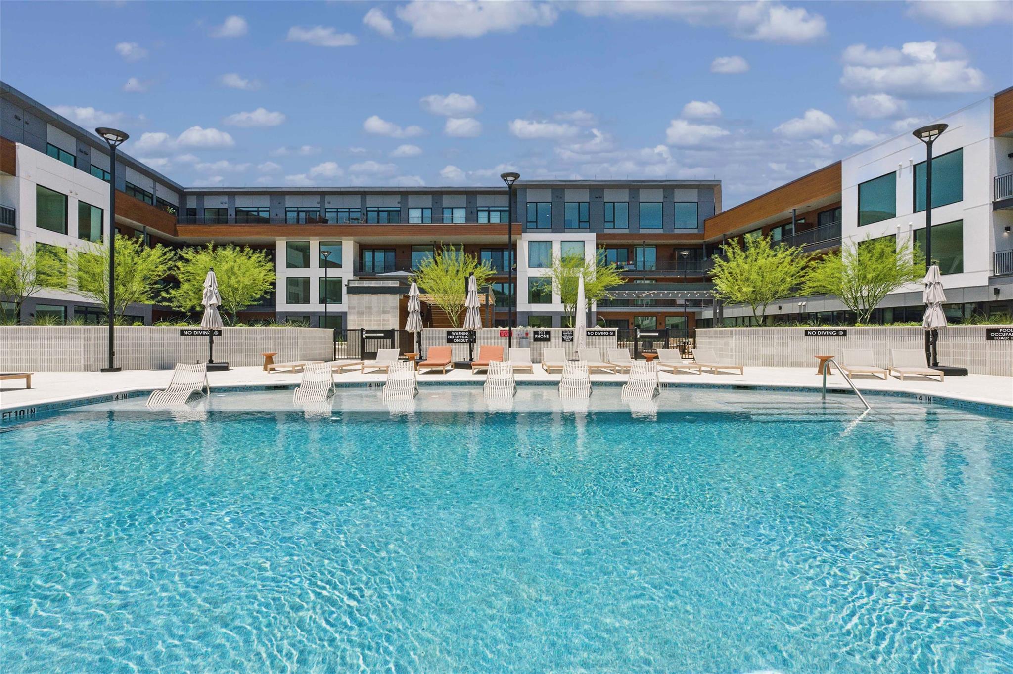 2209 S 1st St · #224