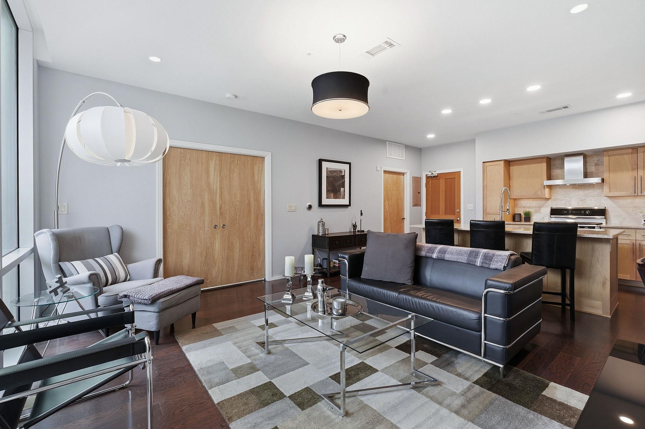 1600 Barton Springs Rd · #1106