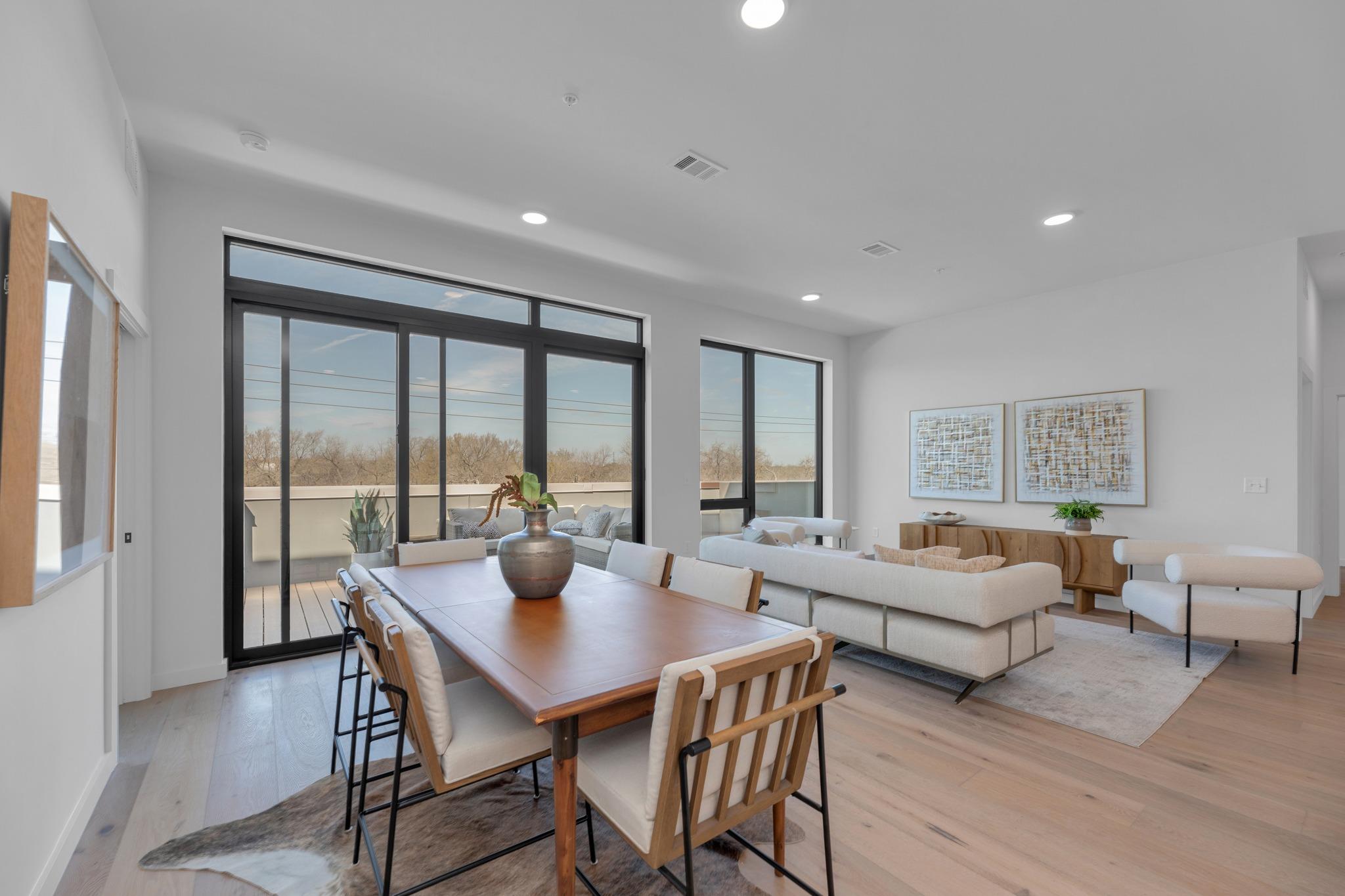 2209 S 1st St · #403