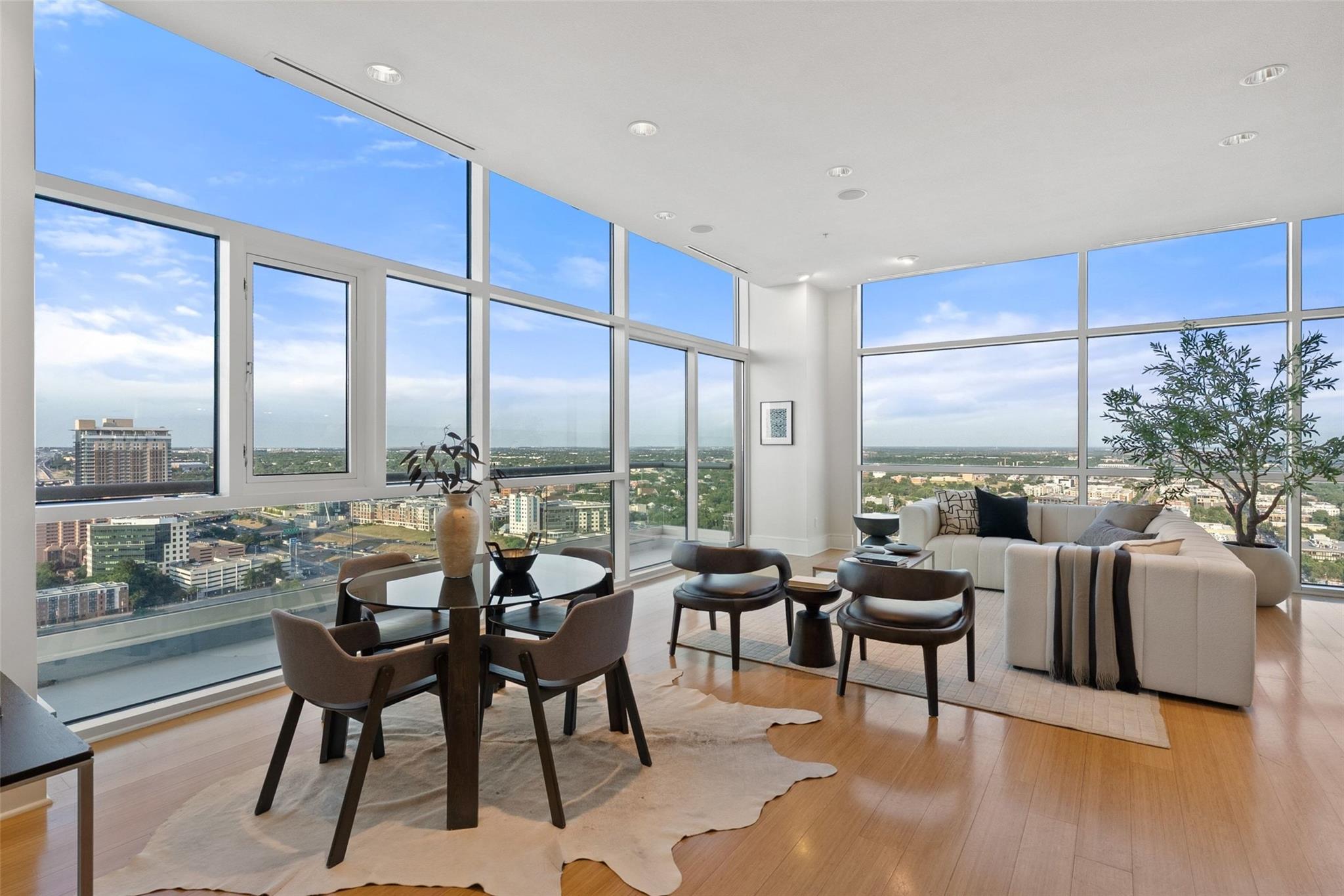 555 E 5th St · #2901