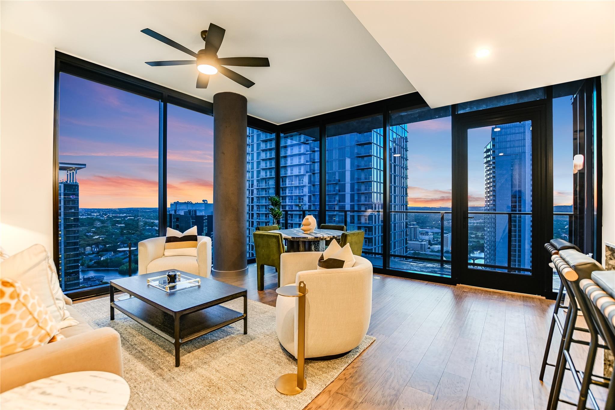 84 East Ave · #3909