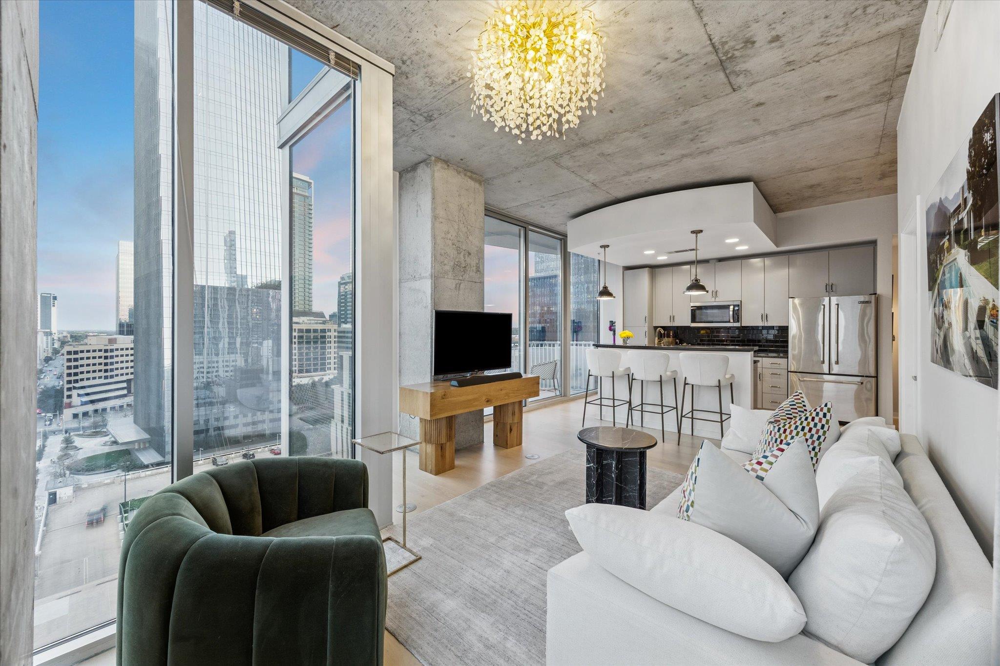360 Nueces St · #1417