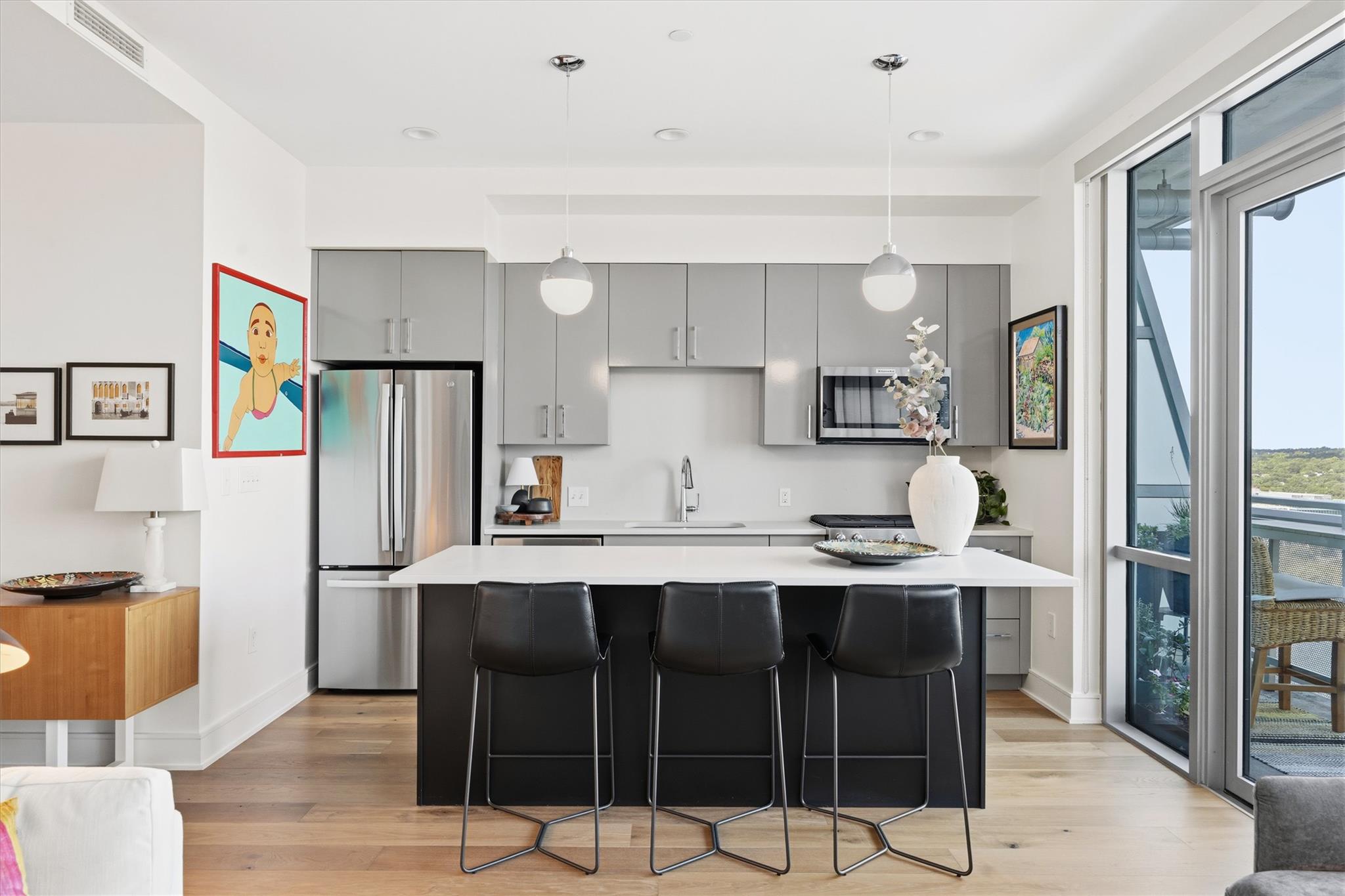 222 West Ave · #1808