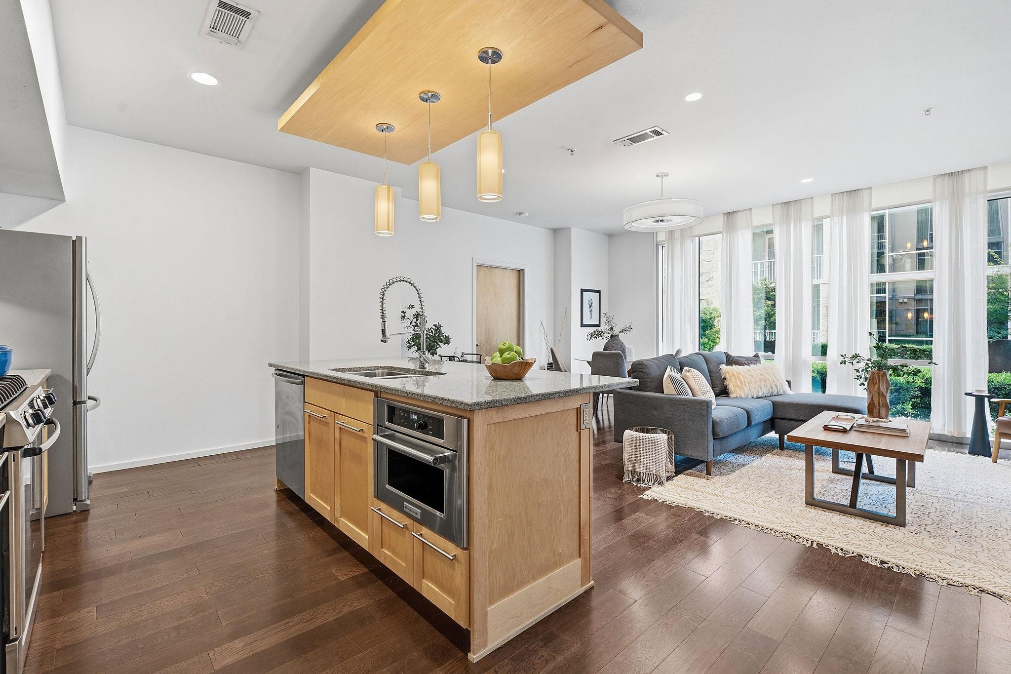 1600 Barton Springs Rd · #5103