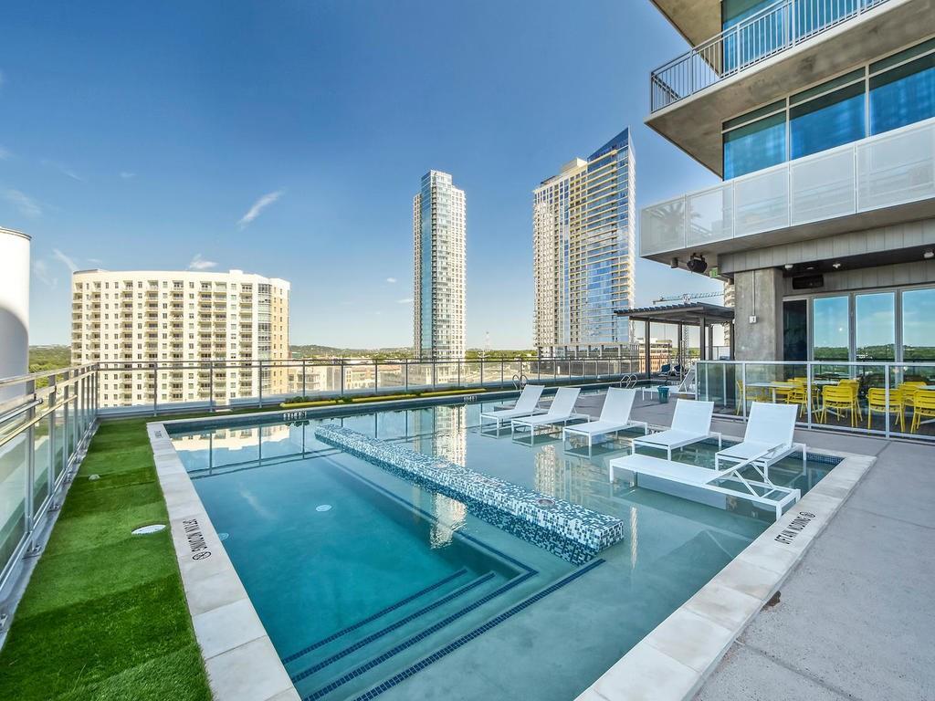 222 West Ave · #1307