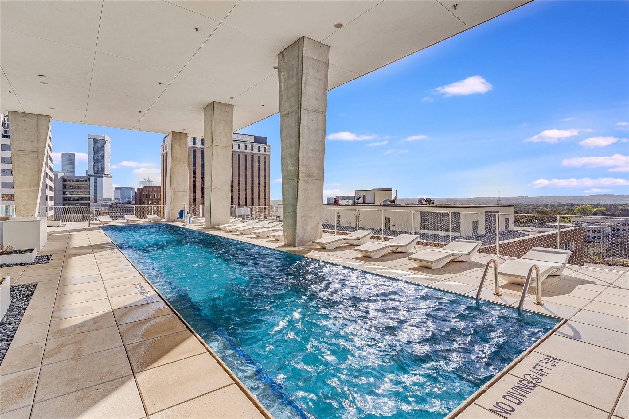 313 W 17th St · #1202