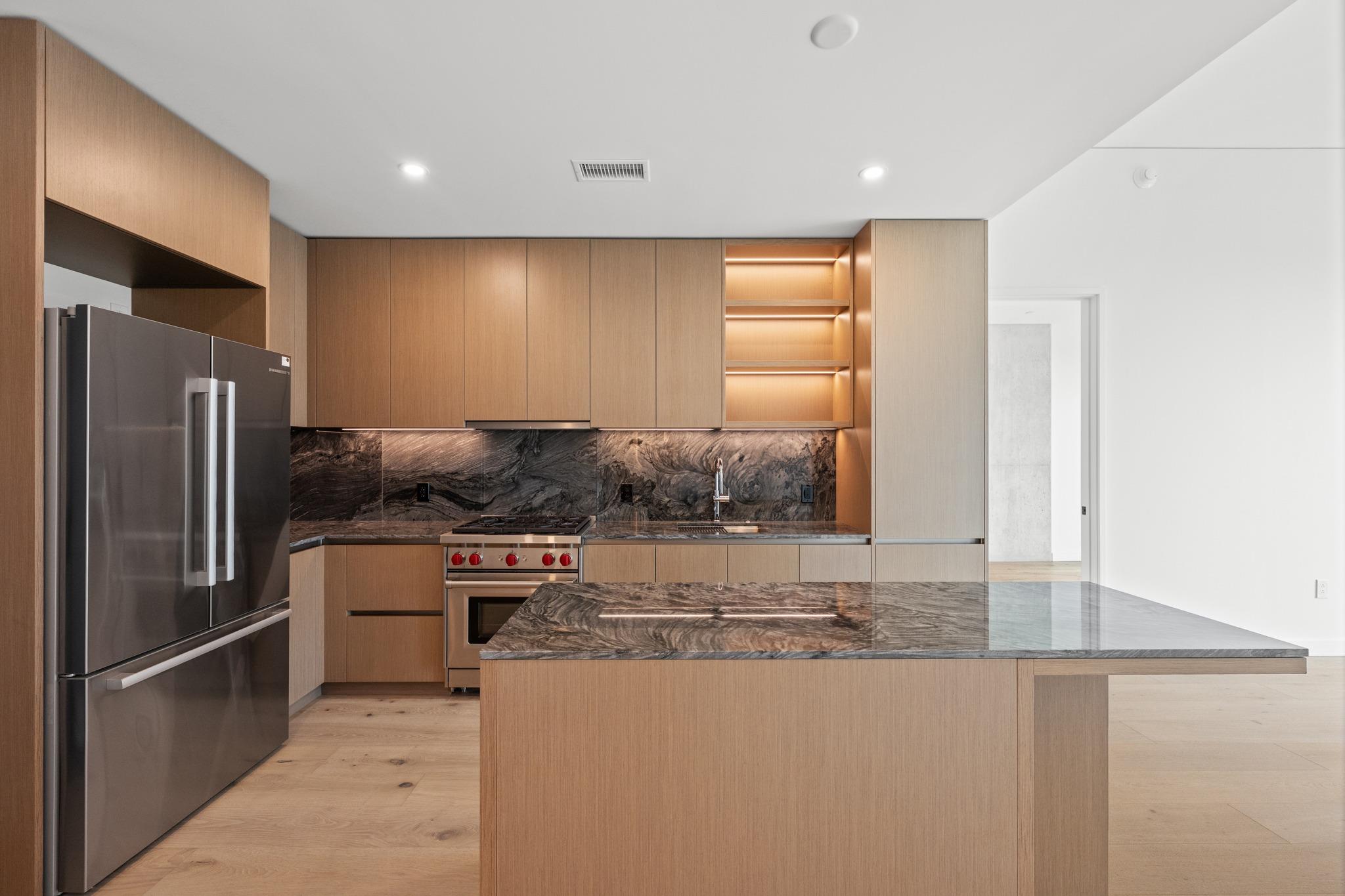 610 Davis St · #3303