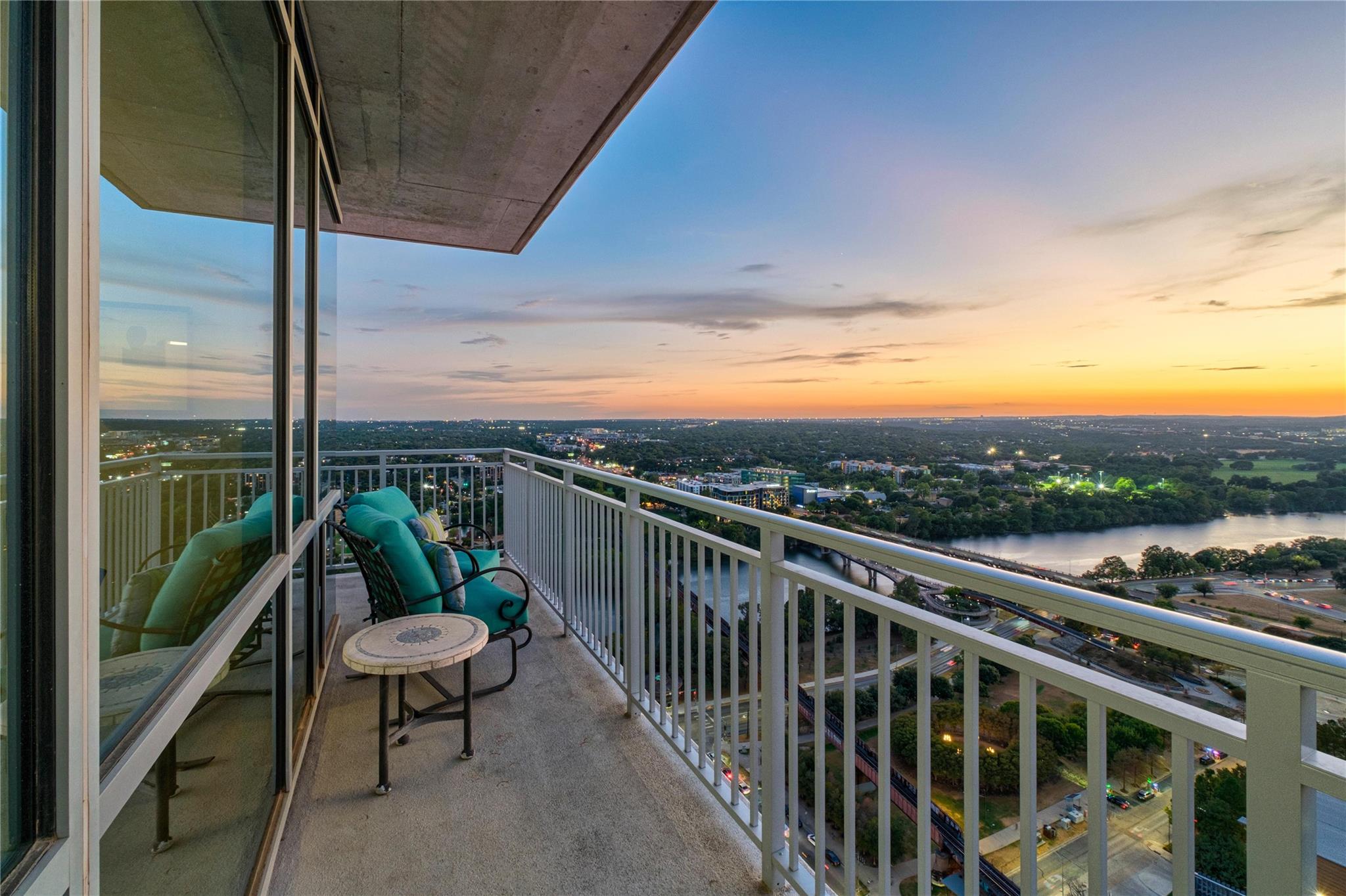 222 West Ave · #2802