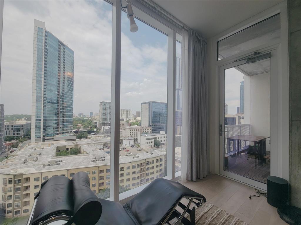 301 West Ave · #1203