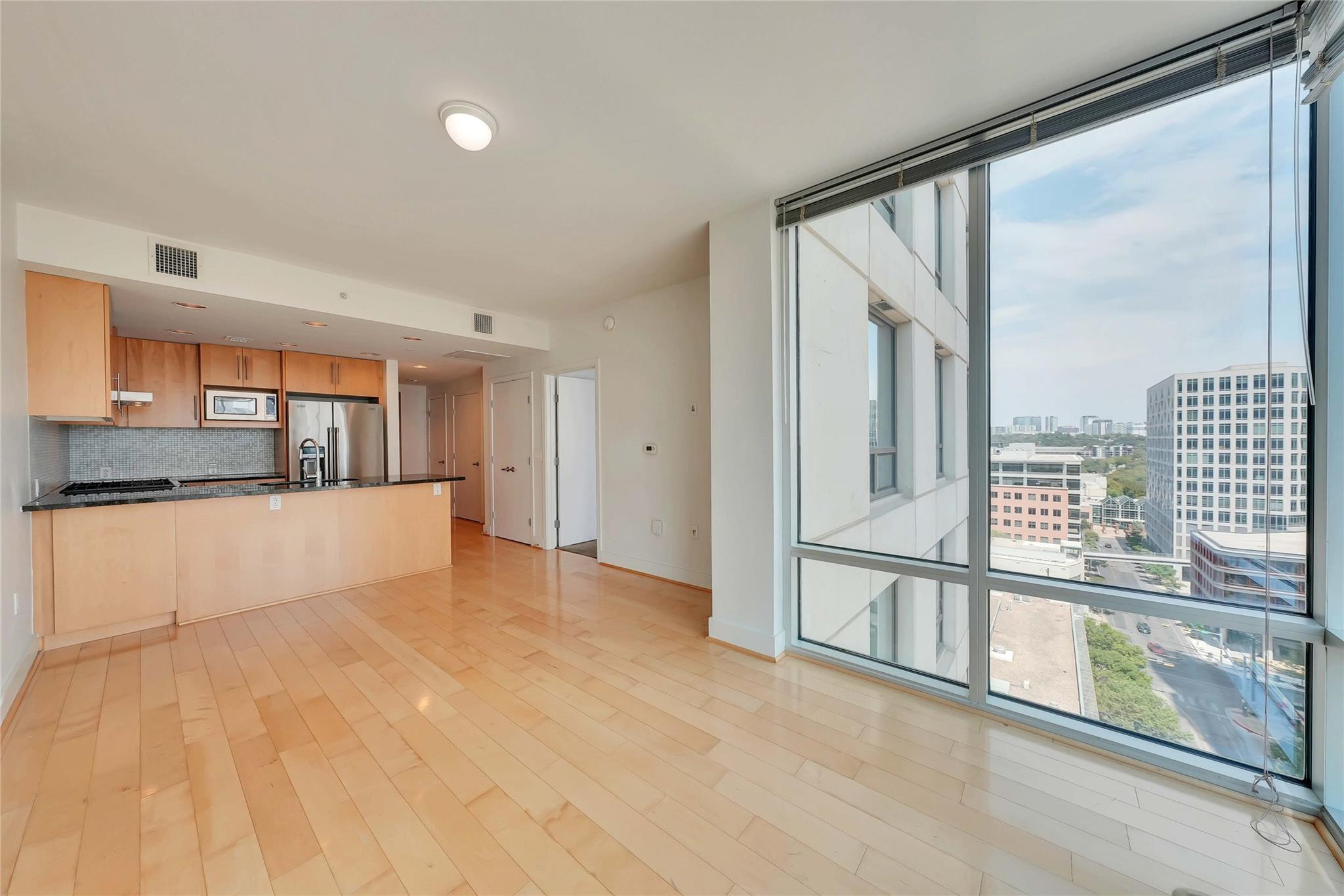 300 Bowie St · #1502