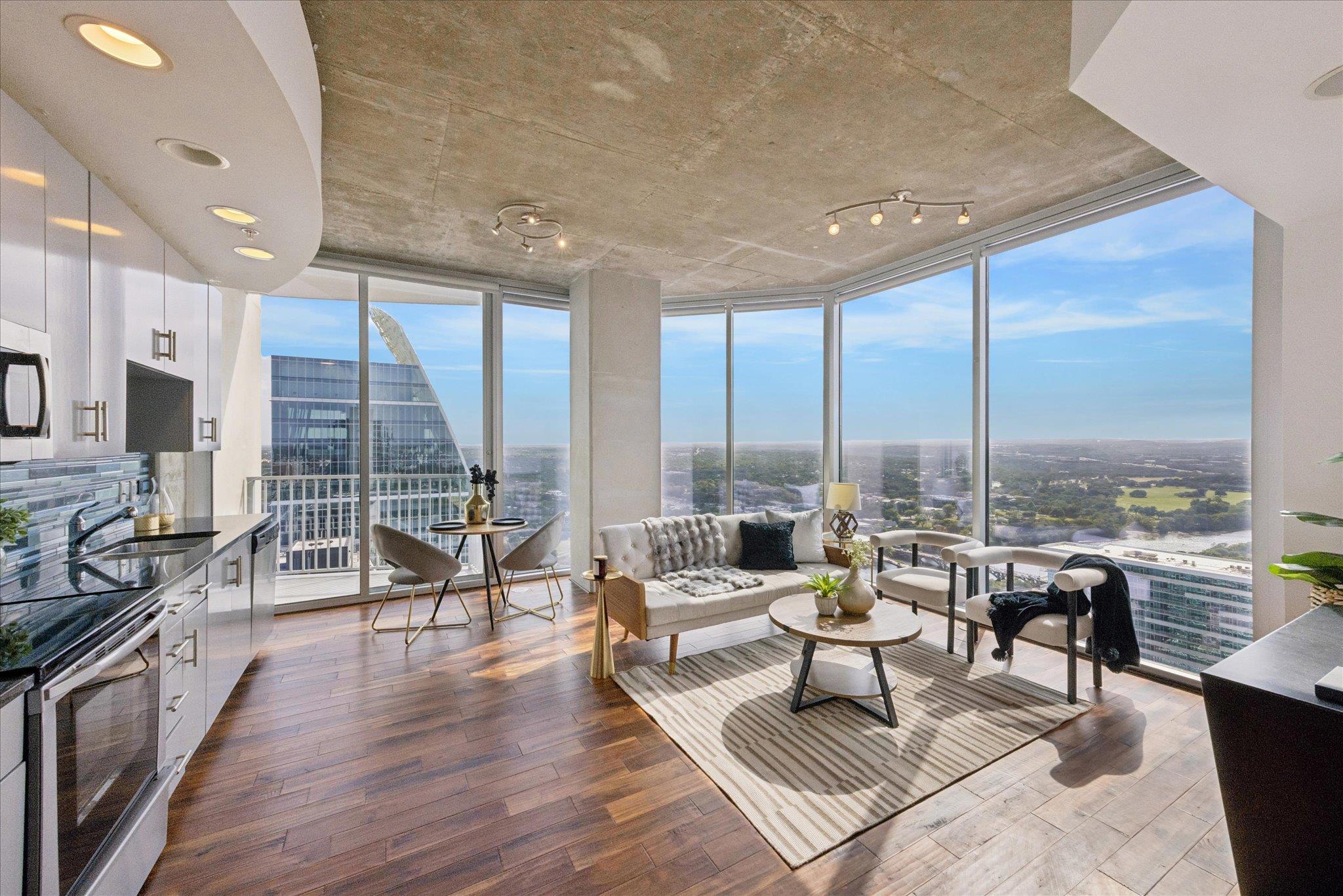 360 Nueces St · #4202