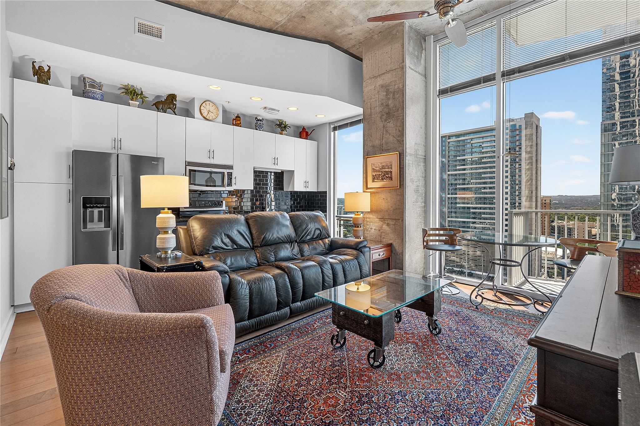 360 Nueces St · #1604