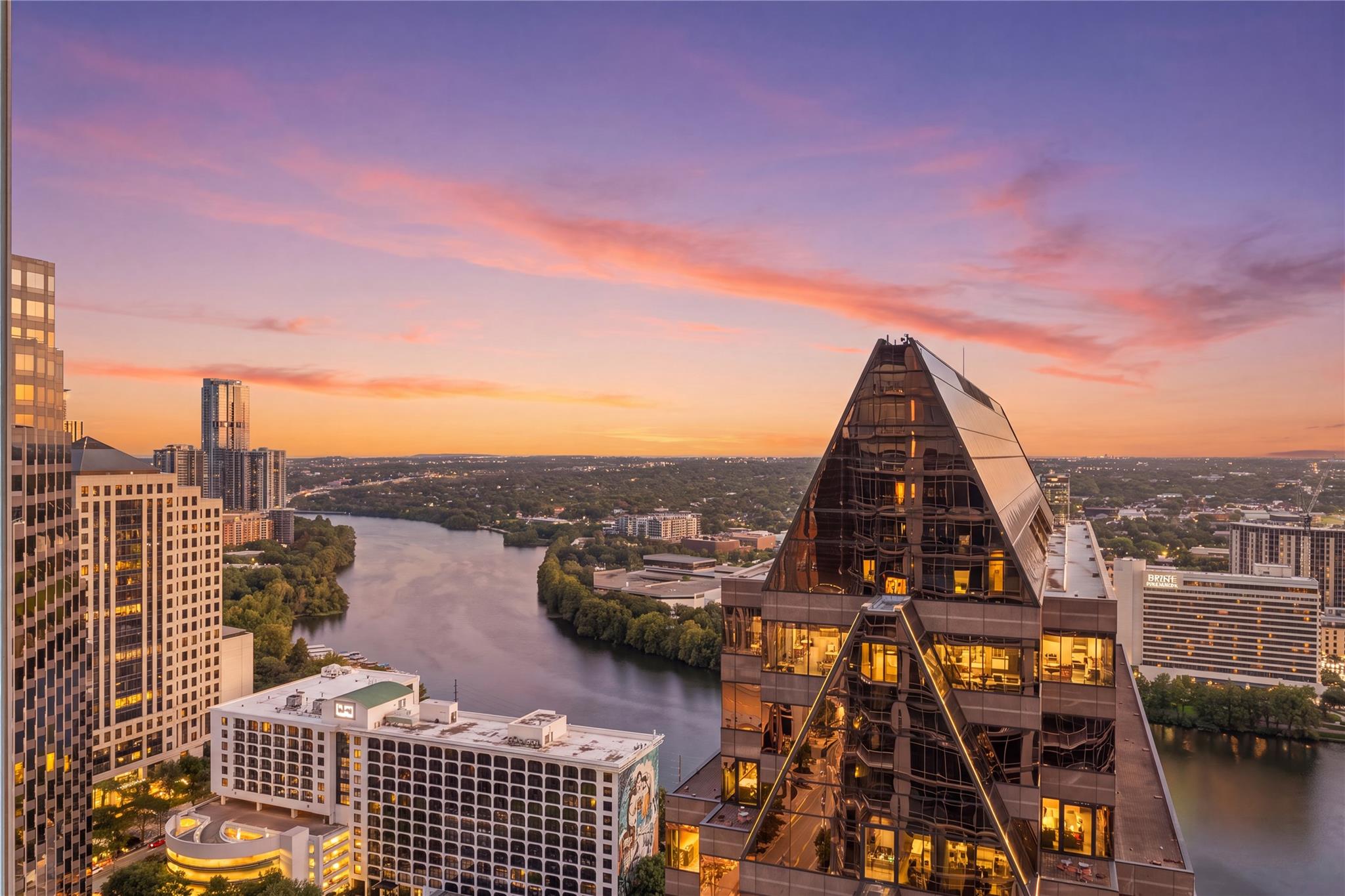 200 Congress Ave · #28SW