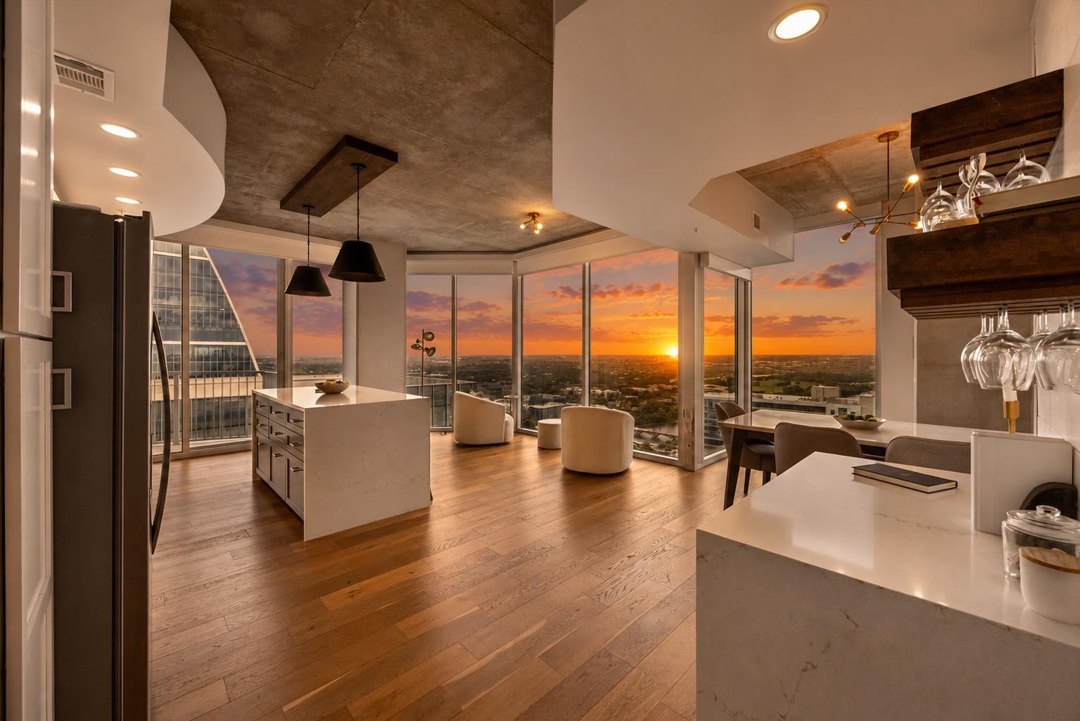 360 Nueces St · #3702