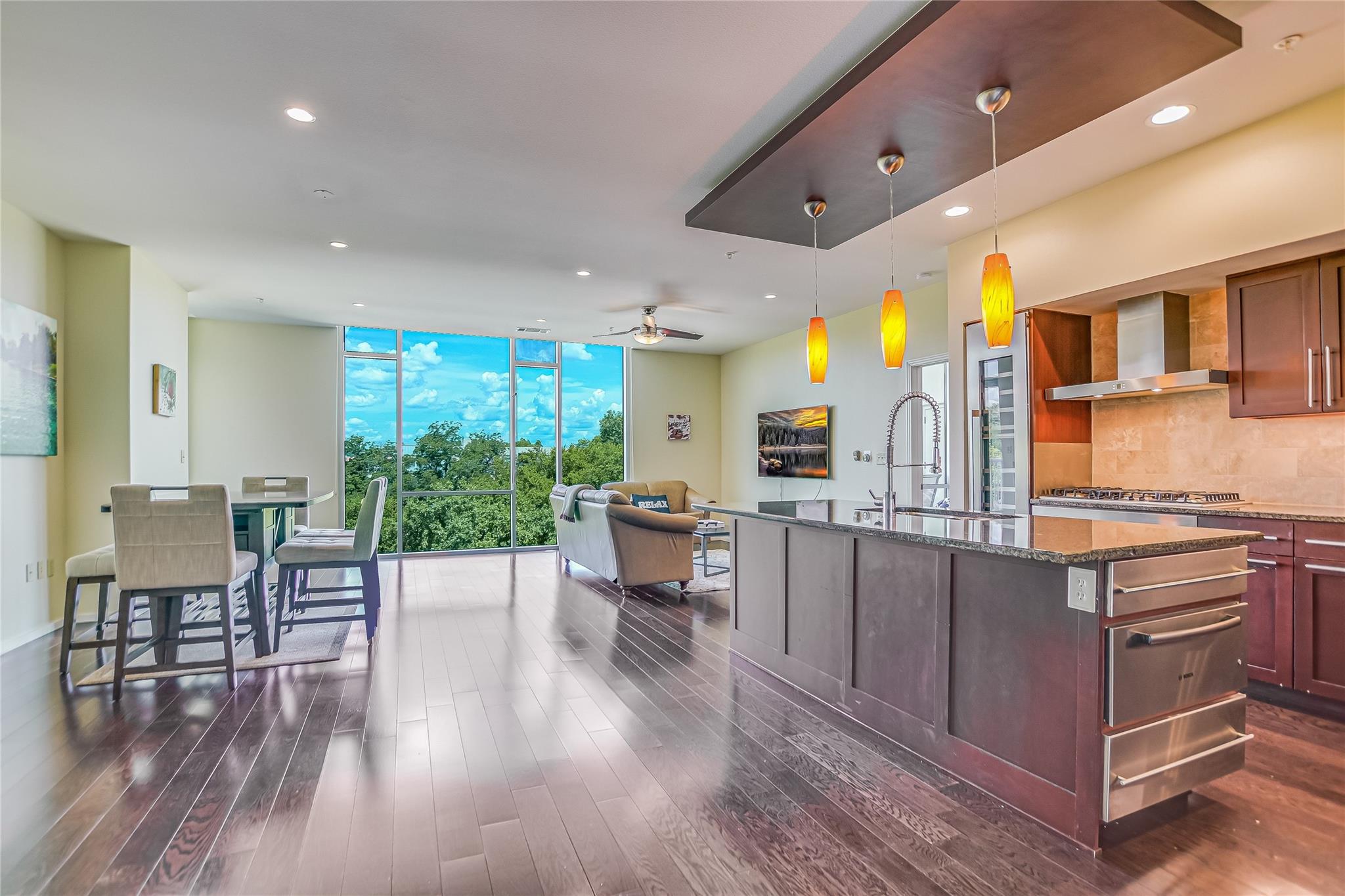 1600 Barton Springs Rd · #3504