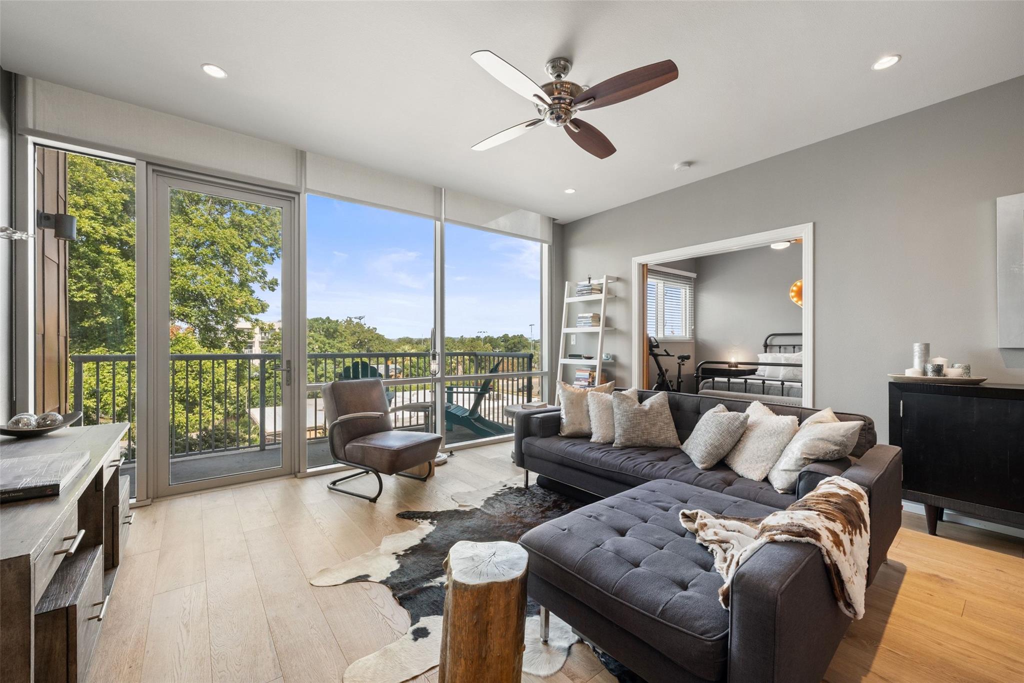 1600 Barton Springs Rd · #1406