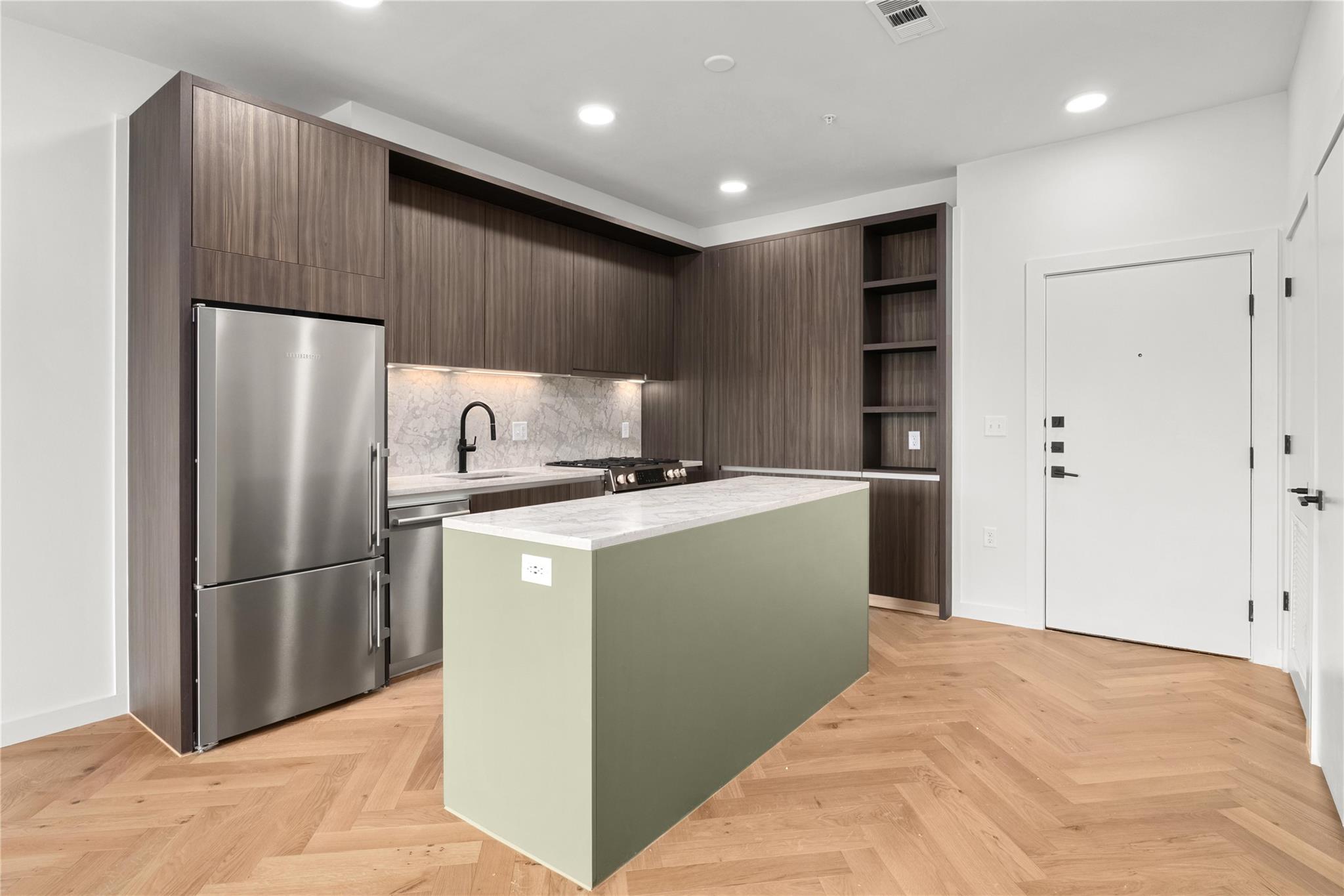 2209 S 1st St · #311