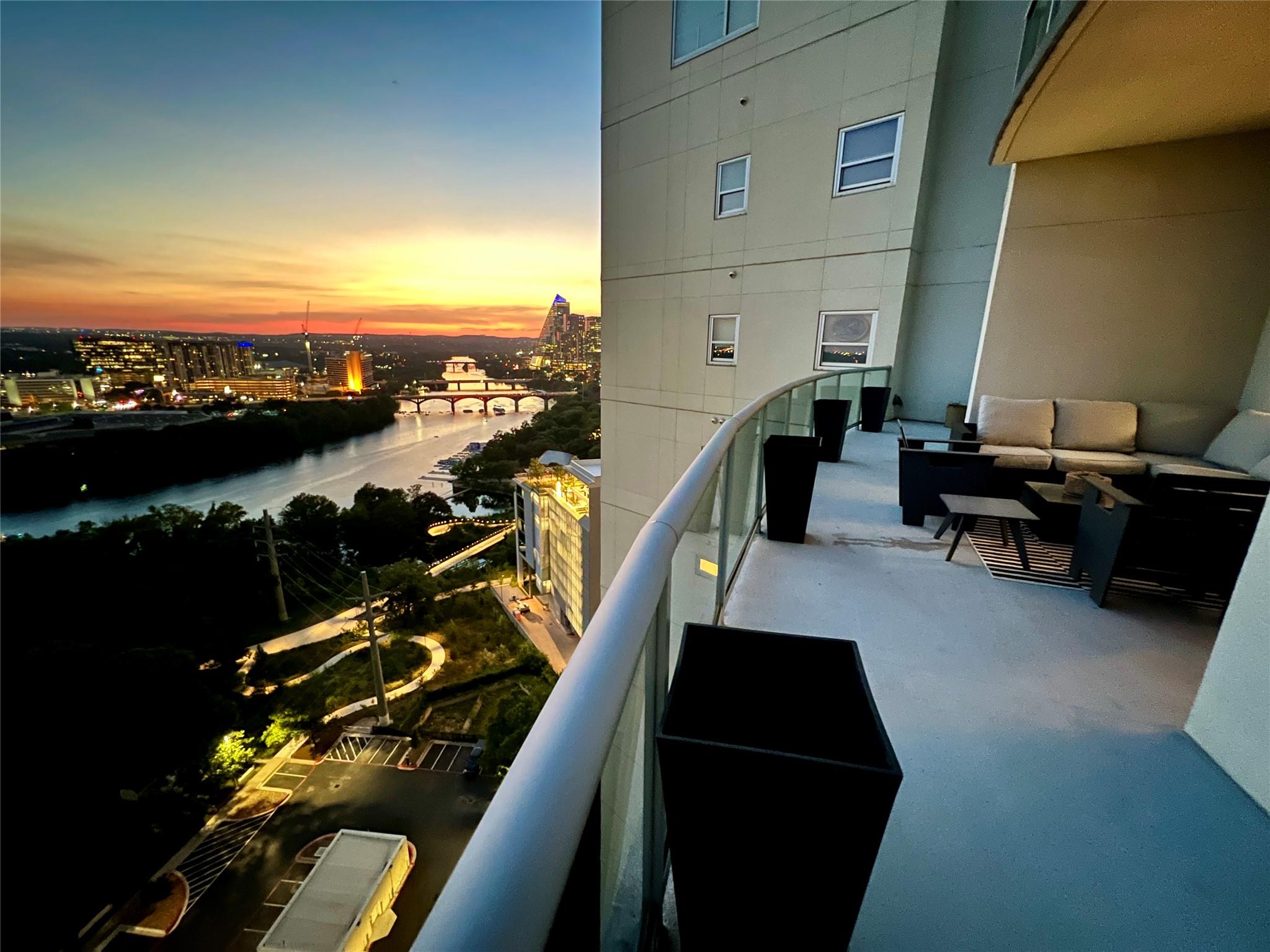 603 Davis St · #2108