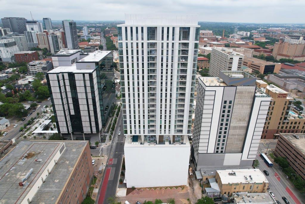 313 W 17th St · #2103