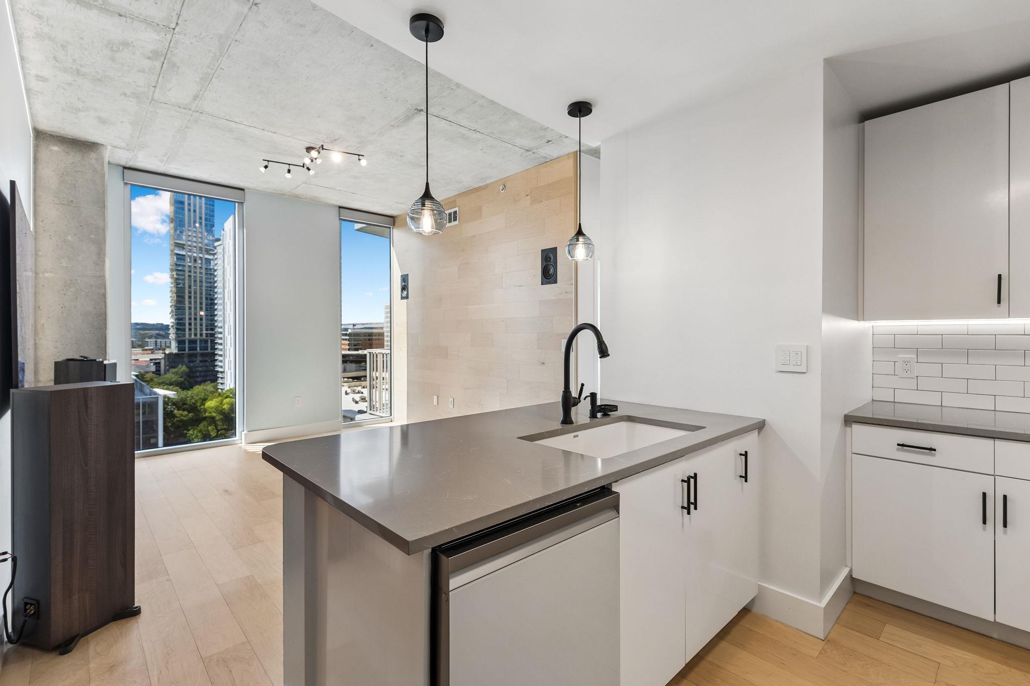 360 Nueces St · #1114