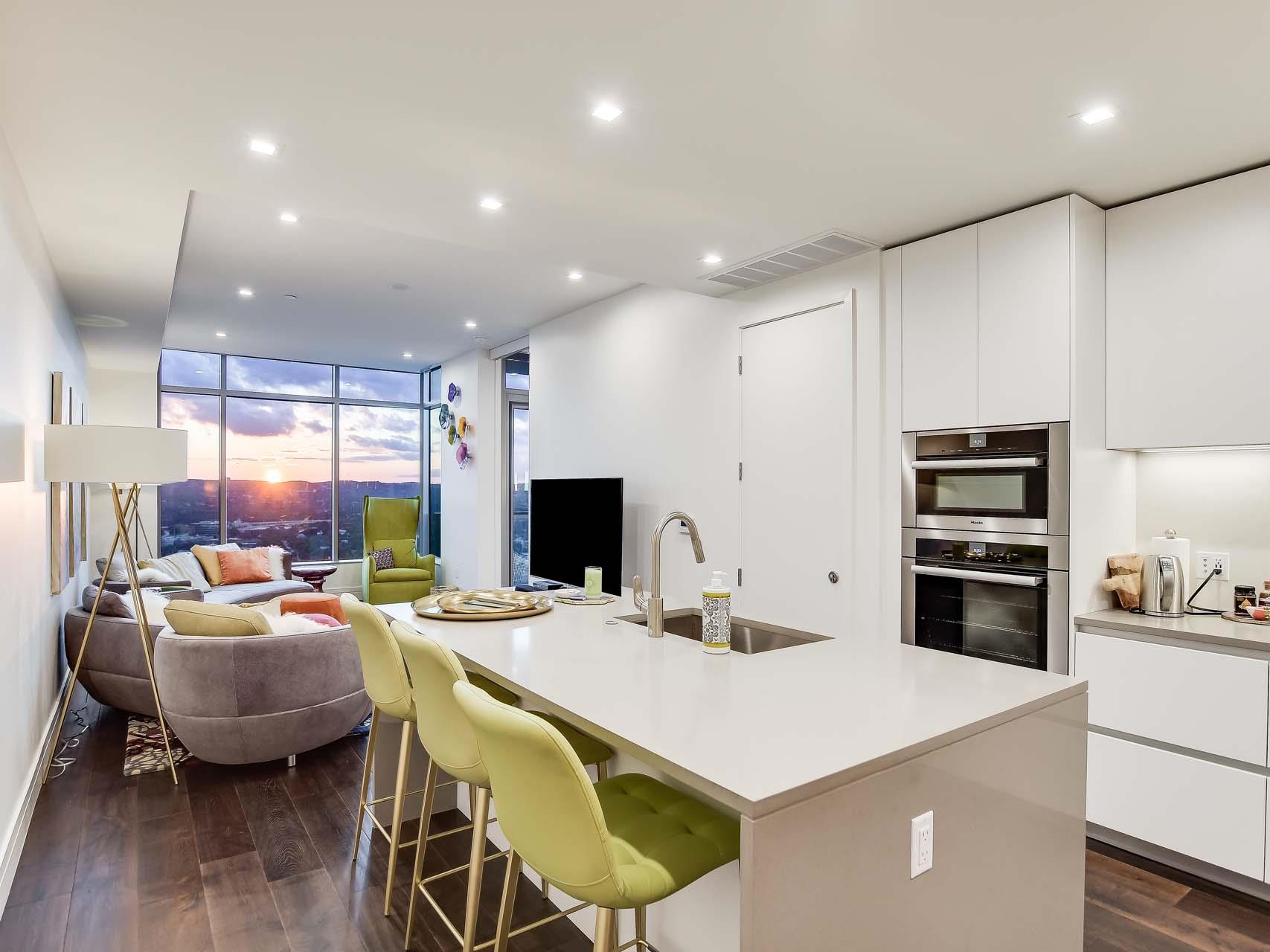 501 West Ave · #3202