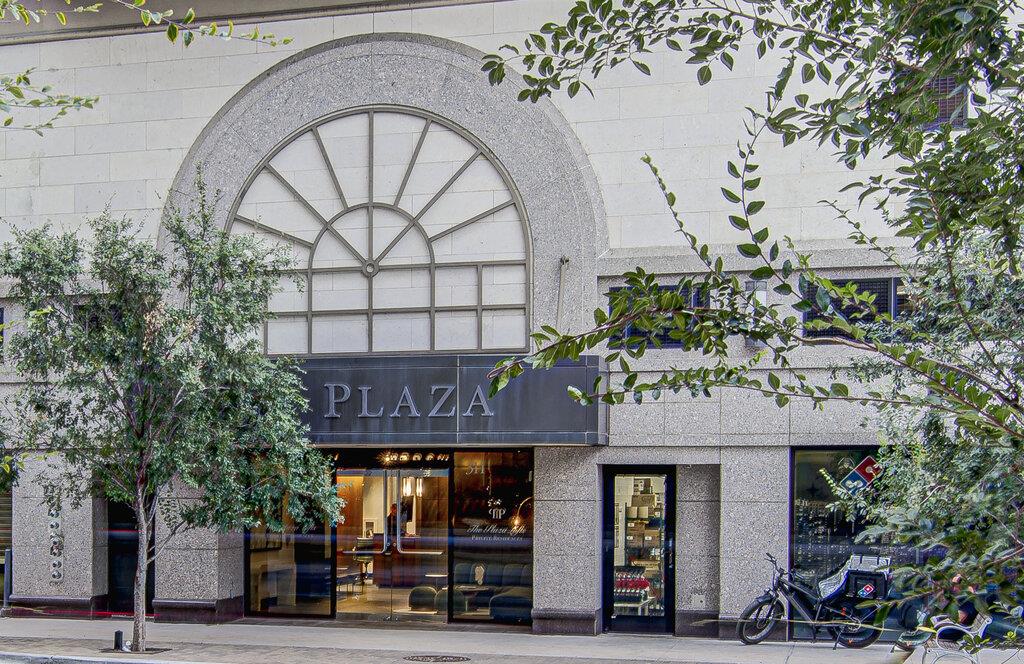311 W 5TH St · #703