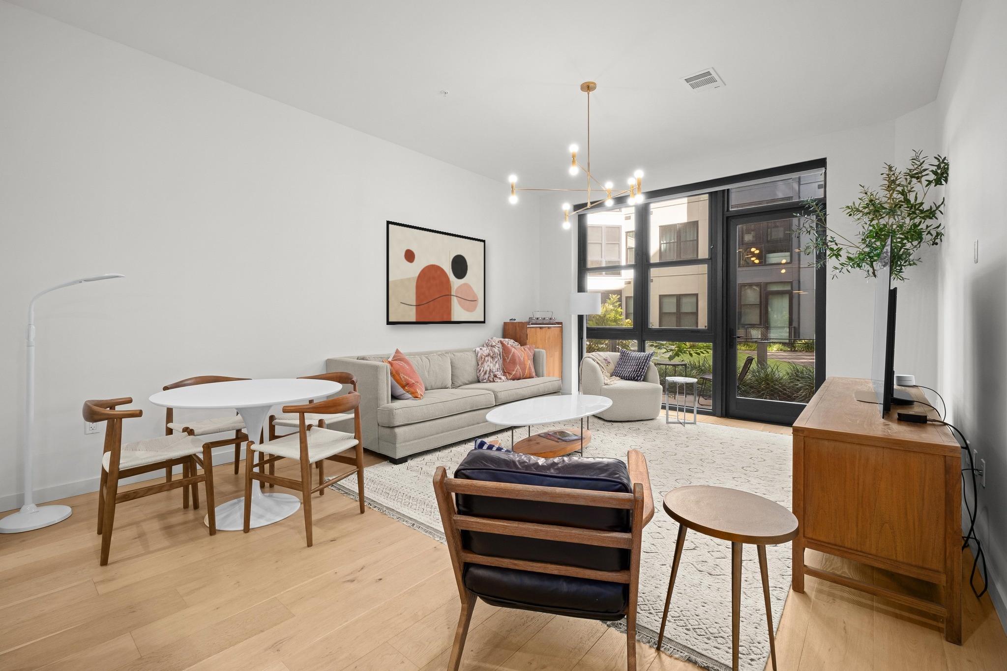 800 Embassy Dr · #124