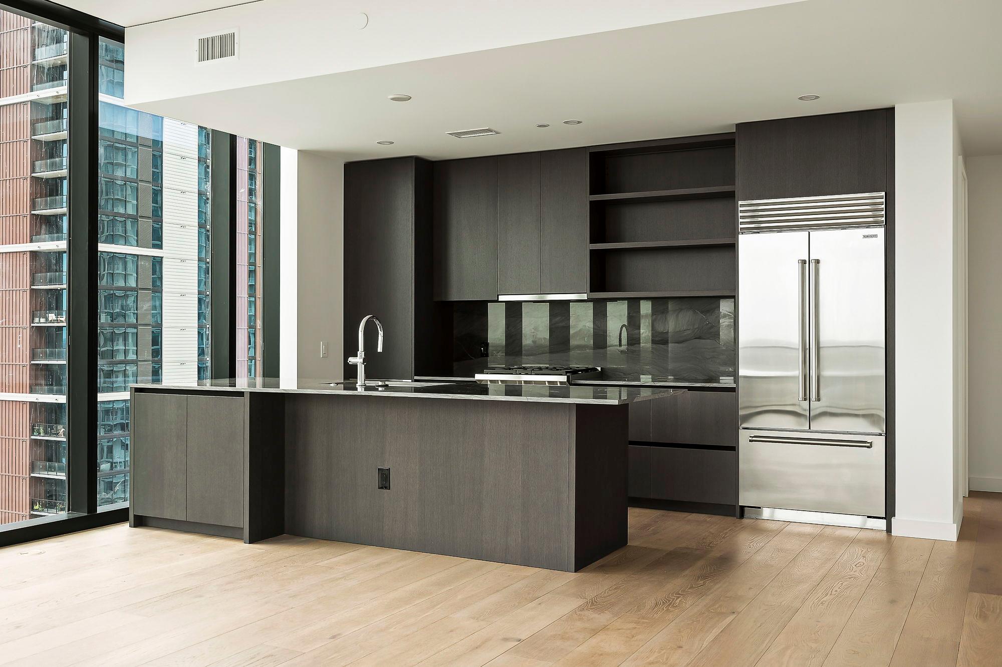 610 Davis St · #2812